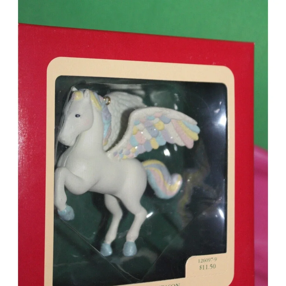 Carlton Summit Magic Of The Season Holiday Christmas Ornament 126097